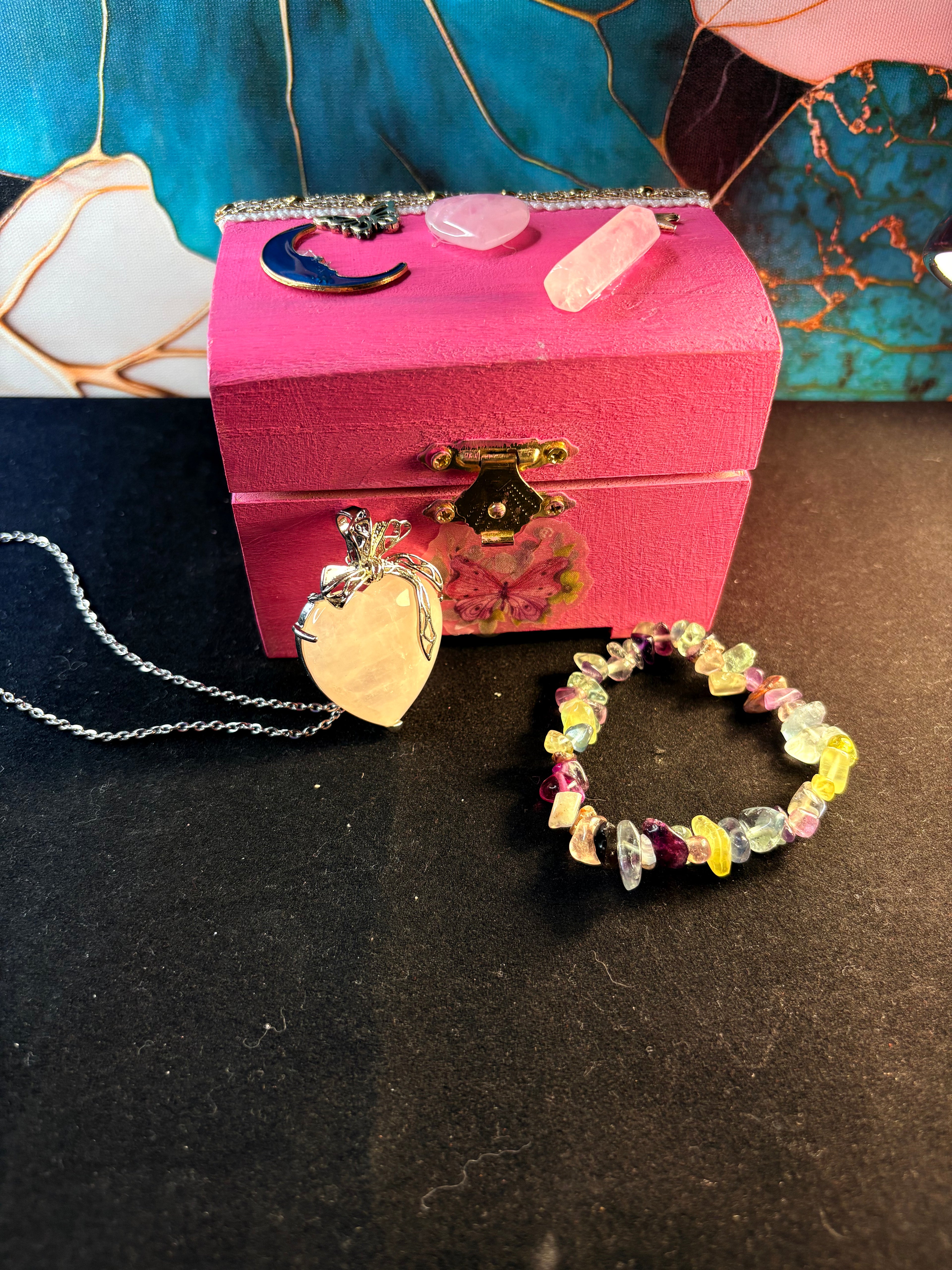 🌸 Rose Quartz Heart Necklace Gift Set – Handmade Crystal Box