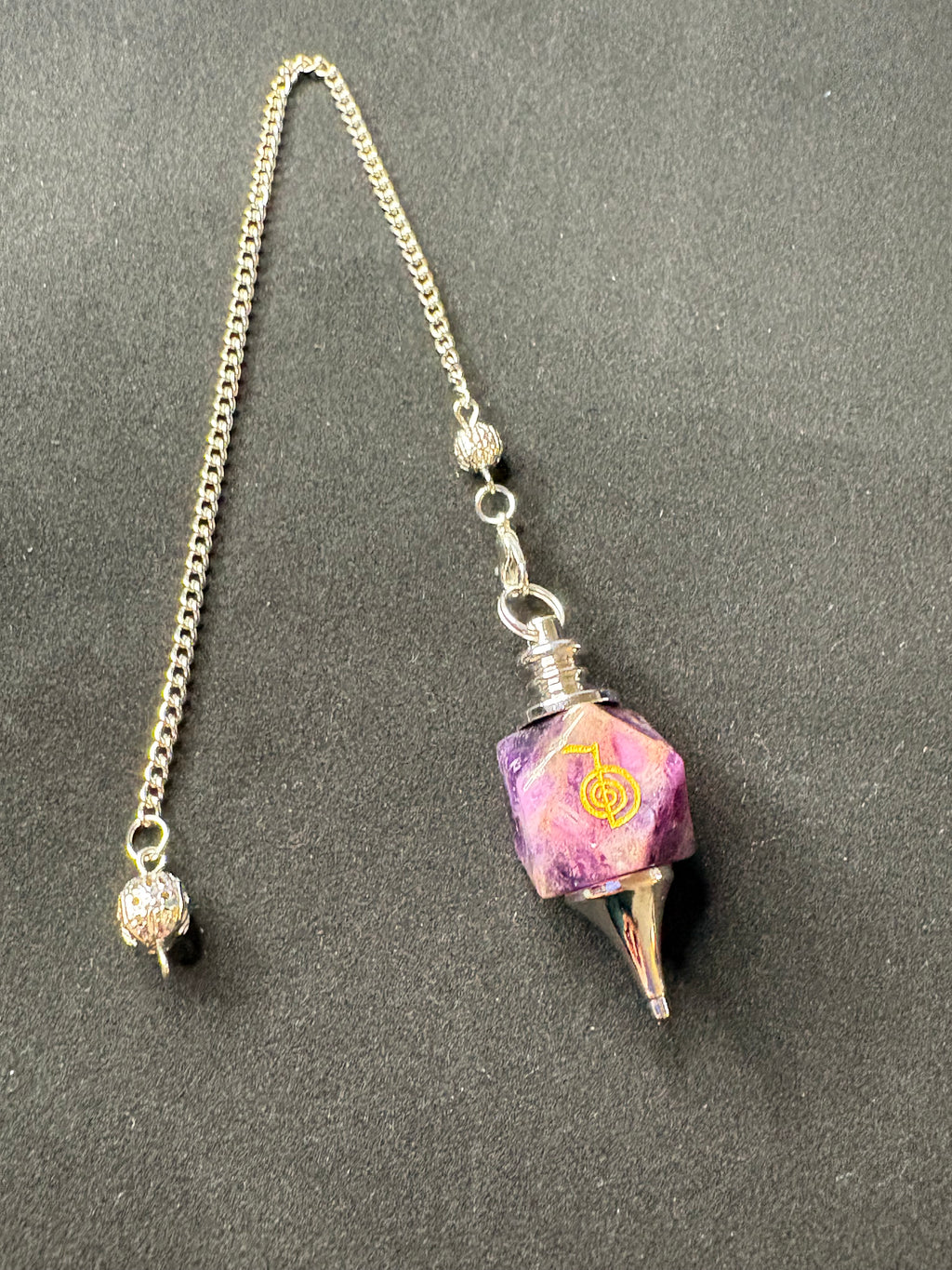 Amethyst Reiki Pendulum – Divination & Energy Healing Tool