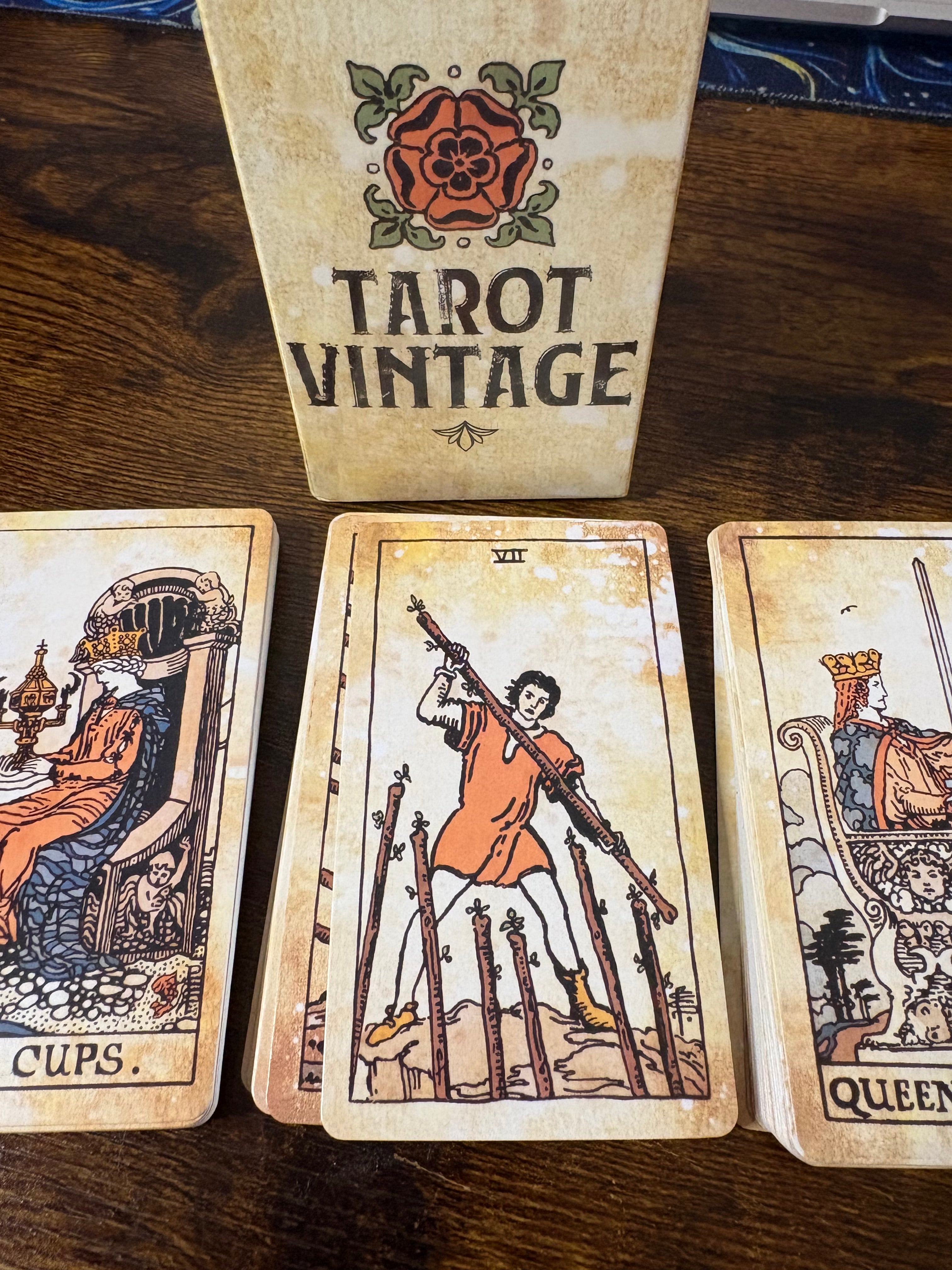 Tarot Vintage Deck – 78 Cards with Companion Booklet