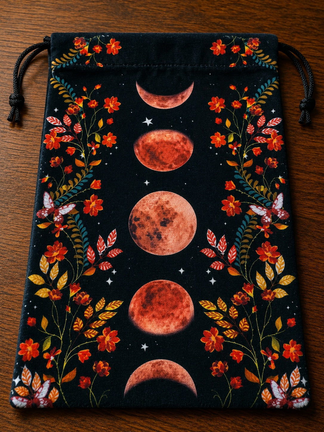 The Solitary Witch Oracle Deck – 45 Oracle Cards & Guidebook with Moon Phase Tarot Bag